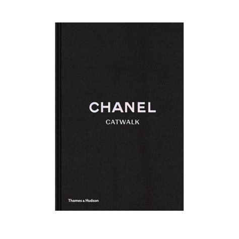 capa de livro chanel para imprimir|capas de livro personalizadoras.